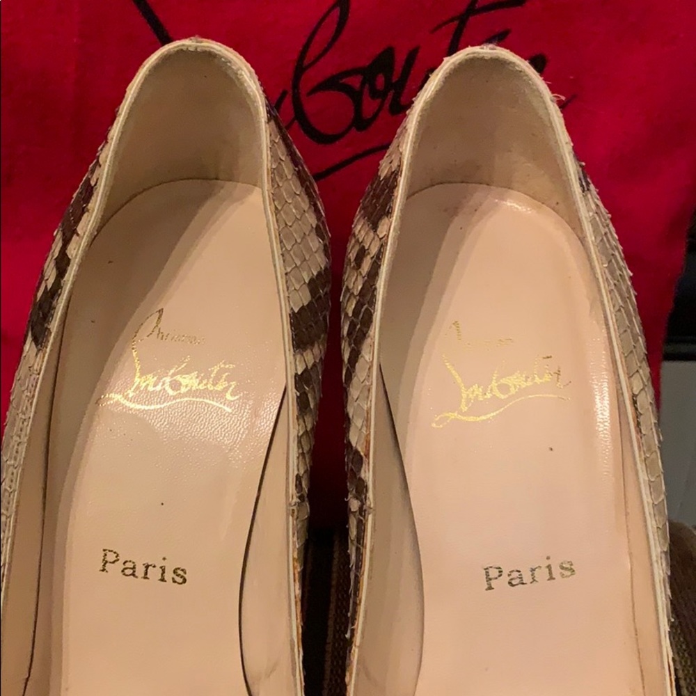 ***********SOLD ********* - Picture 2 of 12